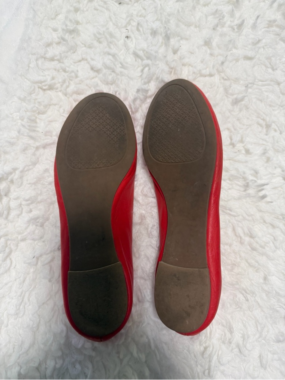 Tory Burch Red Leather Logo Ballet Flats - Picture 4 of 5